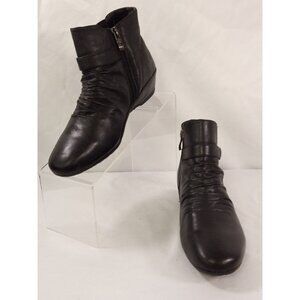 Jessica Cline Women's Black Ankle Booties Size 6.5M